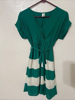 Francesca's Collections Emerald Green & Cream Striped Wrap Midi Dress